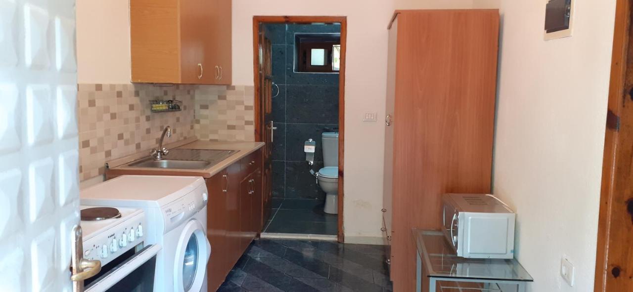 Eva Apartments Dhërmi Dış mekan fotoğraf