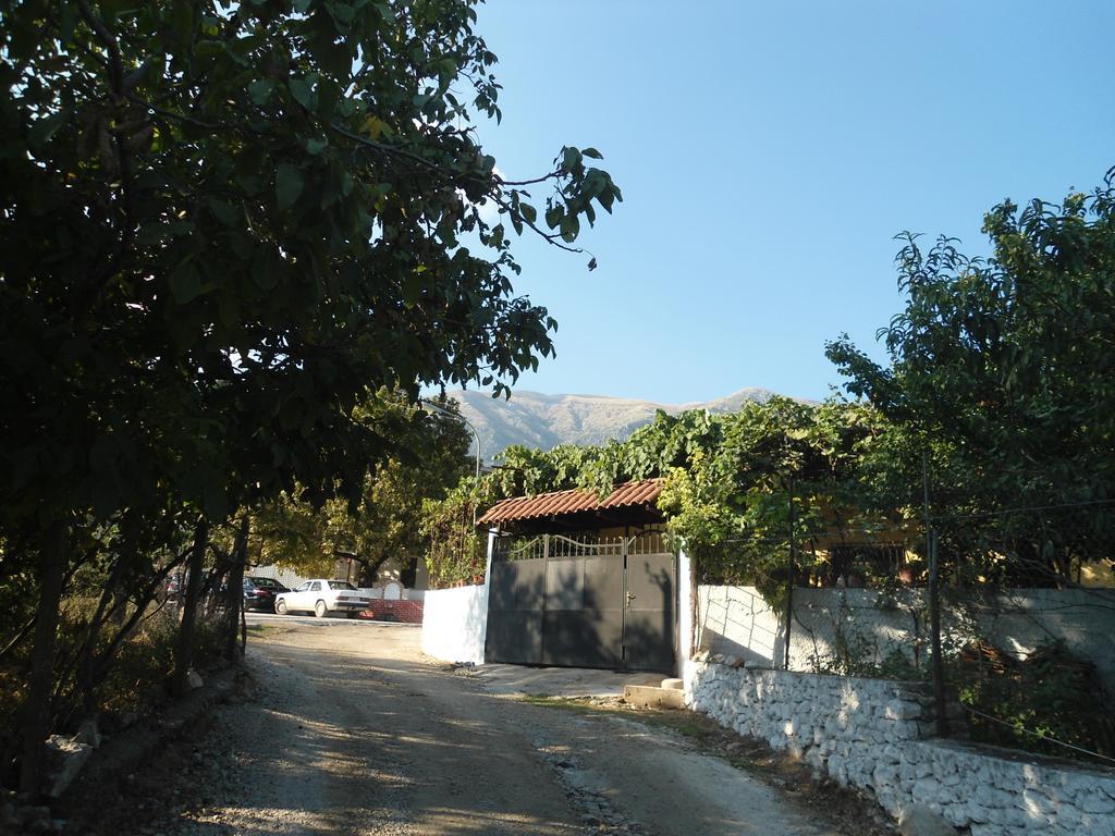 Eva Apartments Dhërmi Dış mekan fotoğraf